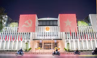 Nhà Quốc hội mở cửa cho nhân dân vào tham quan, chụp ảnh dịp Quốc khánh