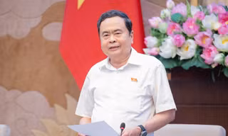 Chủ tịch Quốc hội: Cán bộ ngoại giao làm việc đúng với tính chất 'ngoại giao 24/24'