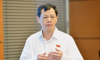 Thứ trưởng Bộ Y tế Nguyễn Tri Thức nhận thêm nhiệm vụ