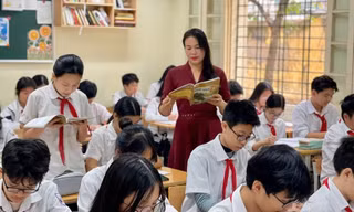'Lương giáo viên gấp 2-3 lần mặt bằng chung cũng không có gì quá đáng'