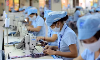 Quốc hội thảo luận về Luật Dân số, đề xuất nhiều chính sách hỗ trợ phụ nữ sinh đủ hai con