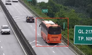 Đánh giá kỹ quy định về khoảng cách an toàn trên cao tốc, mức phạt và điều kiện thực tế