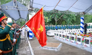 Đề xuất tăng chế độ, phụ cấp cho sĩ quan quân đội tìm kiếm hài cốt liệt sĩ 