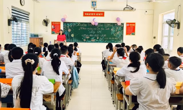 Người nộp thuế lo không có hóa đơn chứng từ sẽ không được giảm trừ chi phí giáo dục khi tính thuế (trong ảnh, một lớp học trong trường công lập)Ảnh minh họa: DNHN