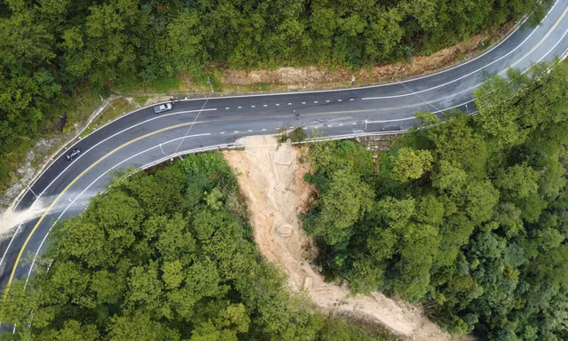 Sạt lở tại khu vực đèo Prem, Lâm Đồng, ngày 17/11 