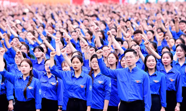 Thanh niên Việt Nam vững bước tiến vào kỷ nguyên mới cùng đất nước Ảnh: Xuân Tùng