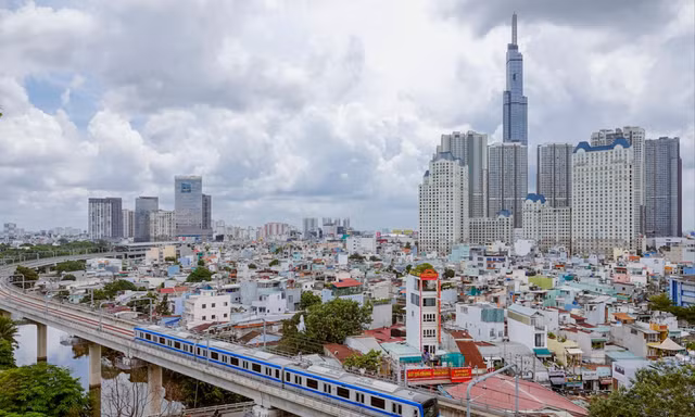 TPHCM phát triển các dự án hạ tầng giao thông (trong ảnh là tuyến Metro Bến Thành - Suối Tiên) ảnh: Duy Anh 