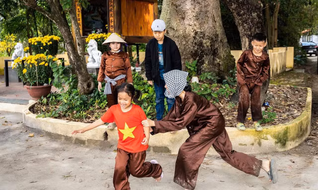 Miếu Thái giám ở làng cổ Phong Nam trở thành điểm du lịch cộng đồng thu hút