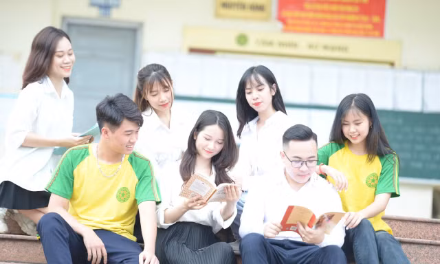 Người trẻ cần an ủi hay liệu pháp trị tận gốc? 