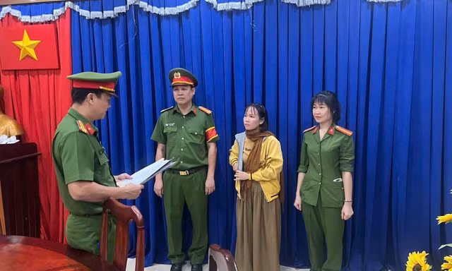 Chủ nợ làm giả giấy ủy quyền để rút tiền bảo hiểm của công nhân thất nghiệp