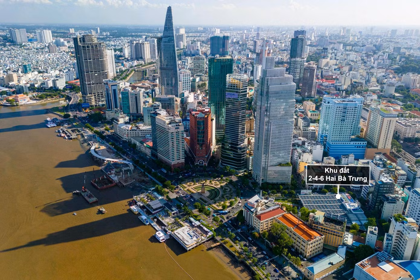Theo chủ trương đầu tư dự án cầu Cần Giờ điều chỉnh đã được thông qua, TP.HCM dự kiến dùng 2 khu "đất vàng" ở trung tâm trị giá hơn 7.533 tỷ đồng để thanh toán hợp đồng BT, phần còn lại sẽ được chi từ ngân sách thành phố. Trong ảnh là vị trí khu đất 2-4-6 Hai Bà Trưng có giá trị 4.111 tỷ đồng.