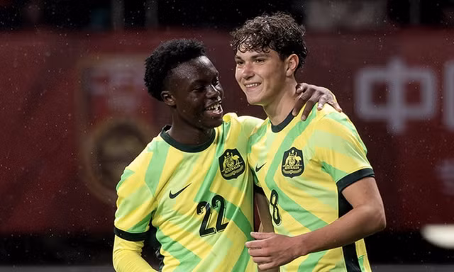 U19 Australia đè bẹp U19 Campuchia, vé bán kết cho U19 Việt Nam?