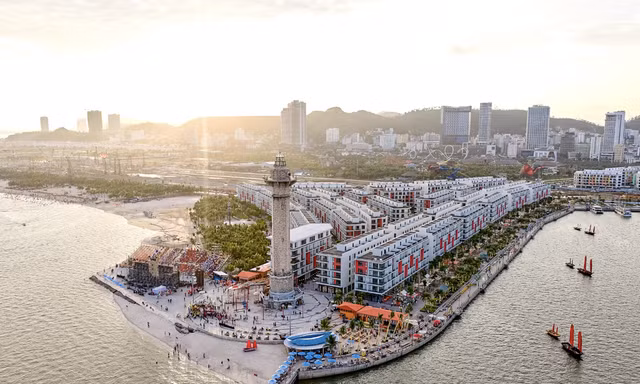 Bùng nổ lễ ra quân Sun Porto Town và Sun Festo Town