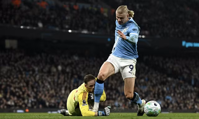 HIGHLIGHTS: Erling Haaland vô duyên, Man City đánh rơi chiến thắng trước Nottingham