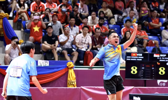 Bóng bàn Việt Nam ngắm HCV SEA Games đồng đội nam, nữ 