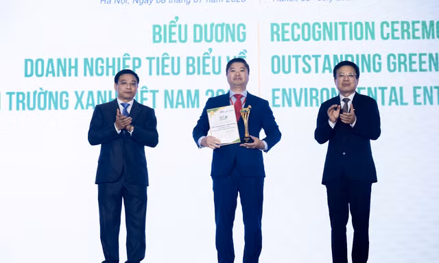 Yến sào Khánh Hòa được vinh danh là Doanh nghiệp tiêu biểu về năng lượng môi trường xanh Việt Nam 