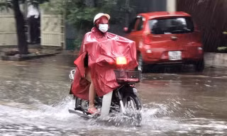 Khu vực Giữa Biển Đông được dự báo có khả năng hình thành áp thấp nhiệt đới hoặc bão.