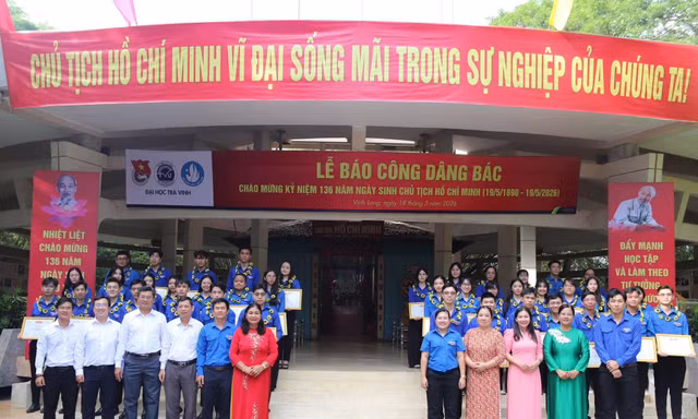 Hoạt động kỷ niệm 136 năm Ngày sinh Chủ tịch Hồ Chí Minh tại các trường đại học