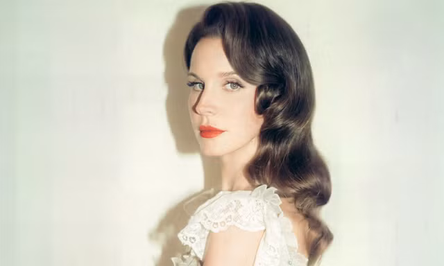 Lana Del Rey âm thầm hoàn thành cùng lúc hai album, khi nào mới phát hành?