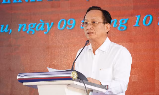 Chủ tịch HĐND tỉnh Cà Mau: 'Người già cũng quen với chuyển đổi số'