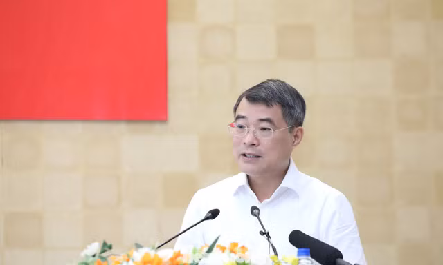Thủ tướng Lê Minh Hưng làm việc với Ban Thường vụ Tỉnh ủy Lào Cai