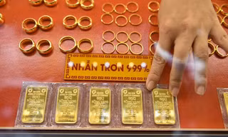 Giá vàng tiếp tục tăng mạnh