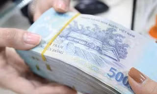 Giao dịch tiền mặt bất ngờ tăng trở lại