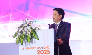 Mỗi ngày 900.000 tỷ đồng giao dịch qua ngân hàng 