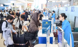 Khác lạ giá vé máy bay dịp 2/9 