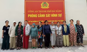 Triệt phá tụ điểm đánh bạc toàn 'quý bà' ở Đà Nẵng 