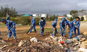 Sôi nổi Ngày Chủ nhật xanh của Tuổi trẻ Bộ Tư lệnh Vùng Cảnh sát biển 2 