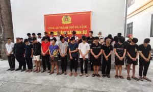Mang hung khí, nẹt pô 'quậy’ phố trung tâm Đà Nẵng, 9 đối tượng bị khởi tố