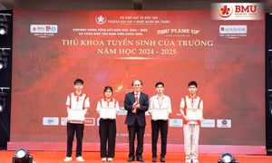 Vinh danh và trao 234 suất học bổng cho sinh viên xuất sắc