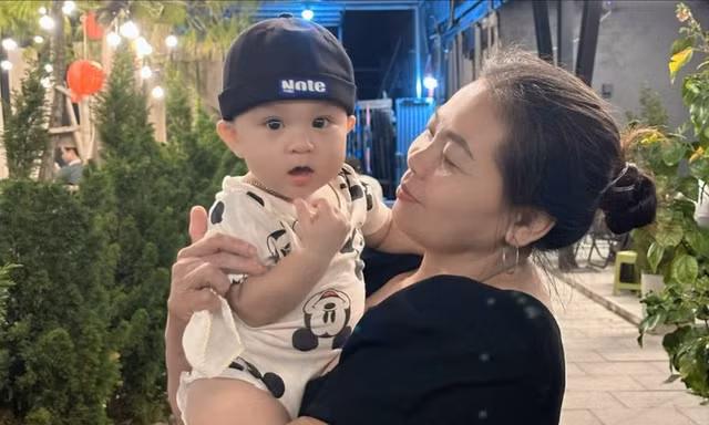 Hơn 20 năm không sinh nở, mẹ kế Bắc Ninh một lòng nuôi 2 con chồng khôn lớn