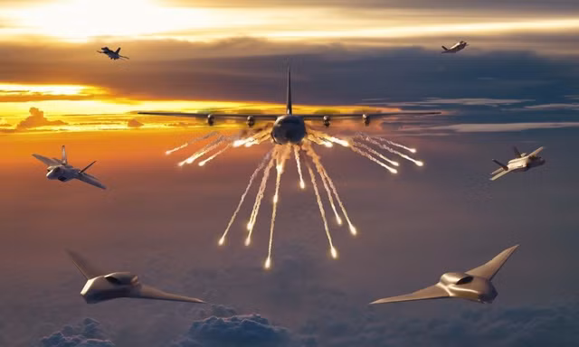 F-35 là máy bay chiến đấu tiên tiến và nguy hiểm nhất hiện nay. Nó tích hợp khả năng tàng hình, cảm biến và ưu thế thông tin để biến nhận thức tình huống thành hành động quyết đoán. Ảnh: Lockheed Martin.