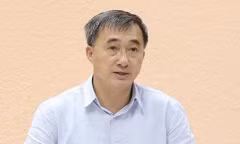 Thứ trưởng Y tế Trần Văn Thuấn và ông Nguyễn Huy Ngọc bị khai trừ khỏi Đảng