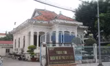 Căn nhà cổ bị bỏ hoang ở Cà Mau