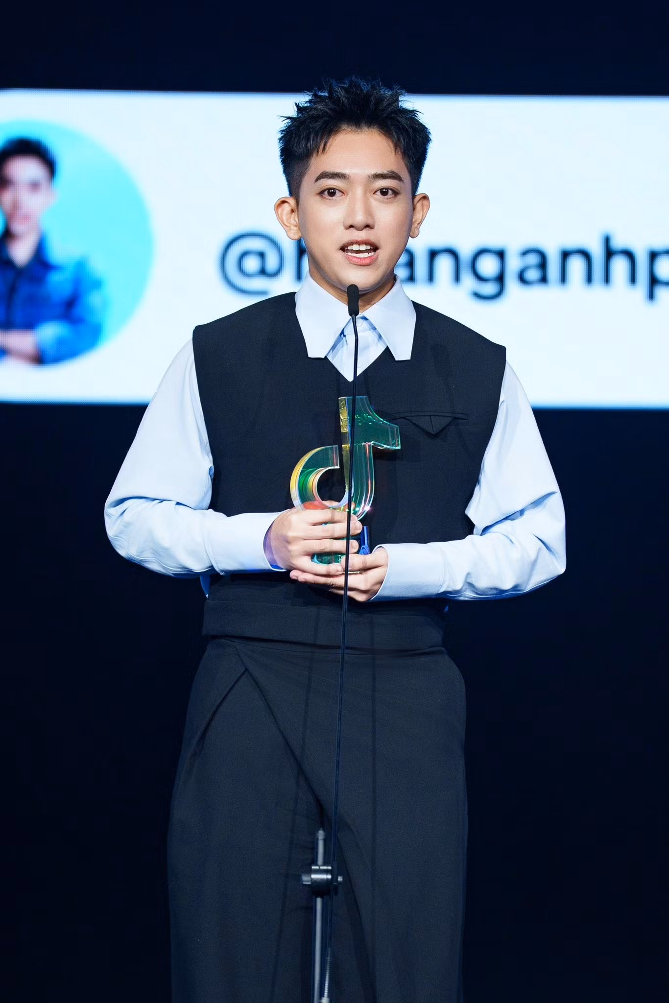 hoang-anh-panda-3.jpg