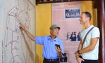 Truyền lửa trong lòng địa đạo 