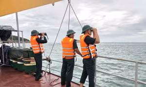 Chìm tàu ở Khánh Hòa: 1 người chết, 2 người mất tích