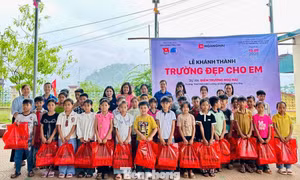 Xây mới phòng học cho học sinh vùng khó 