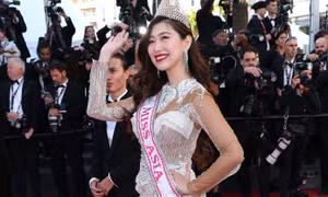 Hai hoa hậu Trung Quốc bị chê làm lố ở Cannes