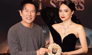 Ông Nawat muốn mua lại tổ chức Hoa hậu Hoàn vũ 