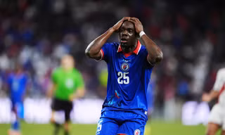 Áo đấu World Cup 2026 của đội tuyển Haiti bị cấm trước giờ xung trận