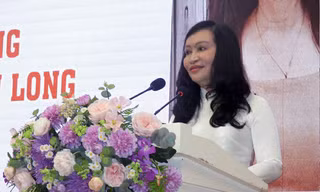 Trao bằng tốt nghiệp cho gần 600 tân cử nhân, kỹ sư hệ từ xa