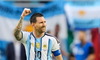 Messi vẫn cháy, nhưng Argentina đã run 