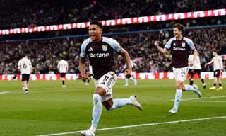 Watkins rực sáng với cú đúp, Aston Villa hạ Liverpool, giành vé Champions League
