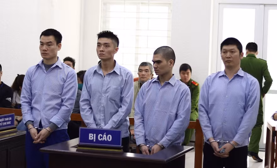 Các bị cáo tại tòa.