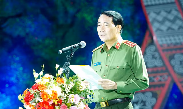 Đêm nghệ thuật về những chiến sĩ công an nhân dân bám bản nơi vùng cao