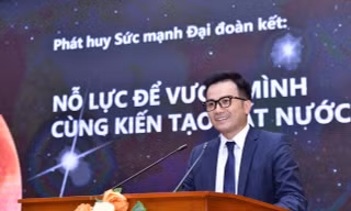 Giáo sư Trần Xuân Bách: Theo đuổi sự đổi mới, phải chấp nhận việc 'phủ nhận' chính mình